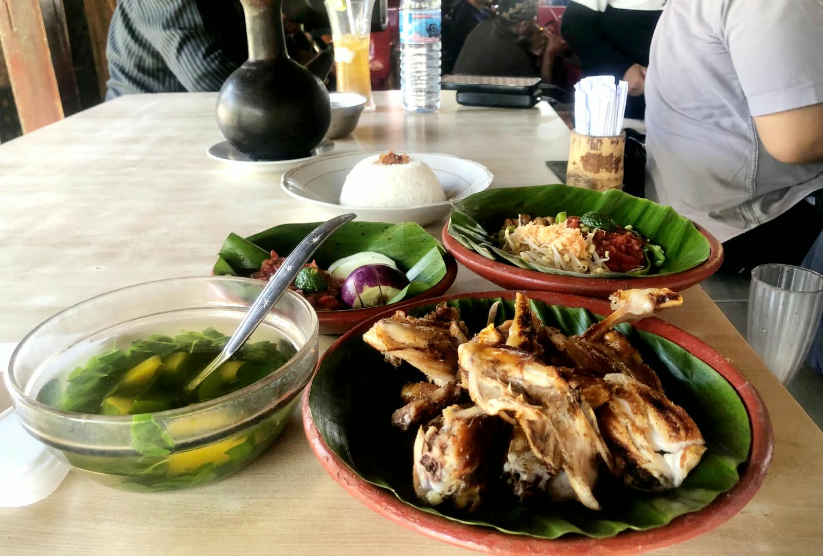 Local Life & Culinary Experiences